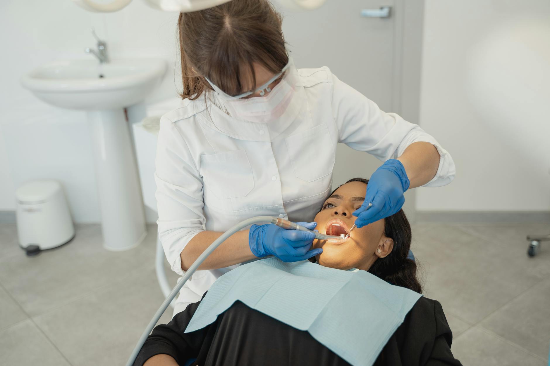 can you get dental implants with controlled diabetes overview and key insights